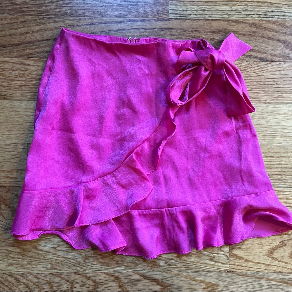 Showpo fuchsia pink tie front skirt size 2